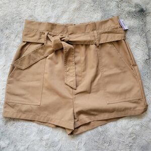 NWOT Steve Madden High Waisted Cinch Tan Paperbag Shorts Women's M Preppy